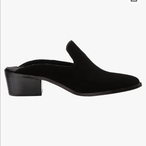 Chinese laundry marnie mule in black suede